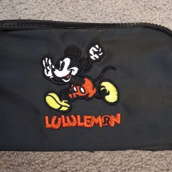 Lululemon x Disney Mickey Mouse Black Belt Bag Pouch Rare Embroidered Crossbody - Picture 2 of 6
